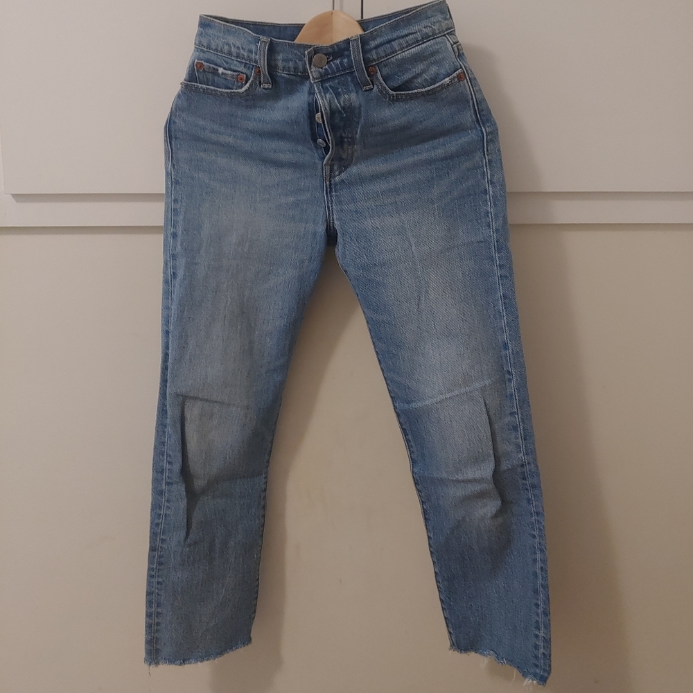 Levi's || Wedgie Straight Jeans